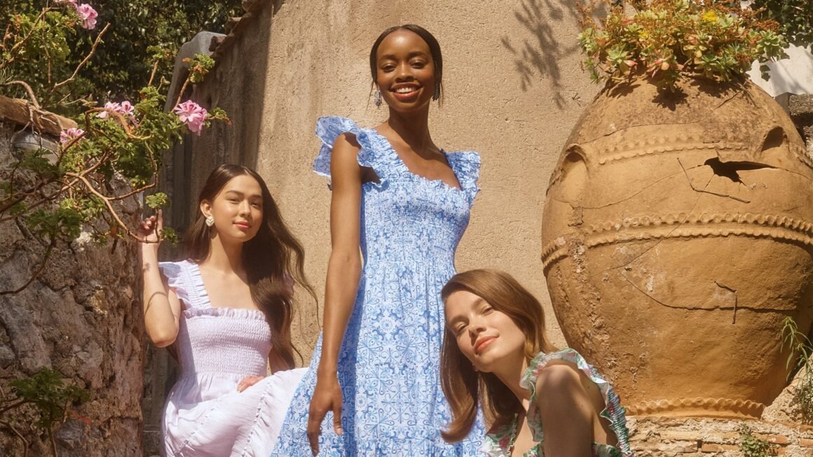 The Debrief | The Anti-Unicorn Playbook That Beat Fashion’s DTC Boom