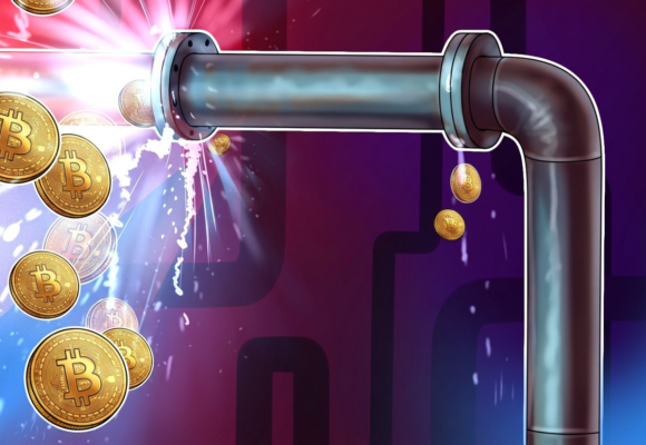 US Bitcoin ETFs draw $527M in biggest showing since September